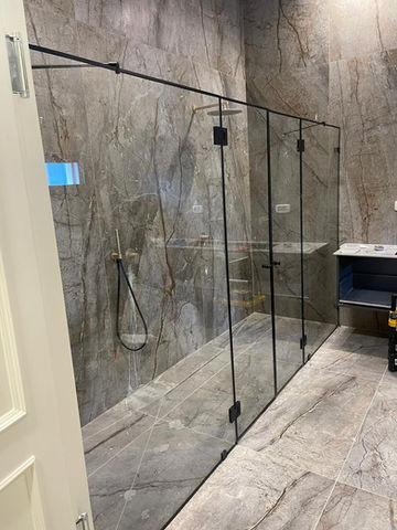 גלאס האווס 15