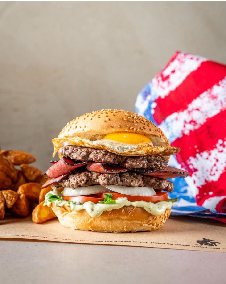 בורגר סאלון (13).jpeg