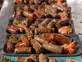 נקניקיות - אסדו בר - אלונים