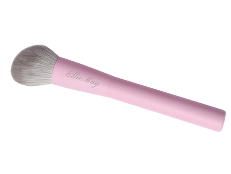 How to Clean Your Makeup Brushes in Winter (and Why It Matters More Than You Think)