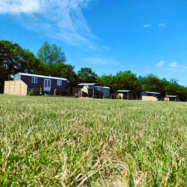 huts.gif