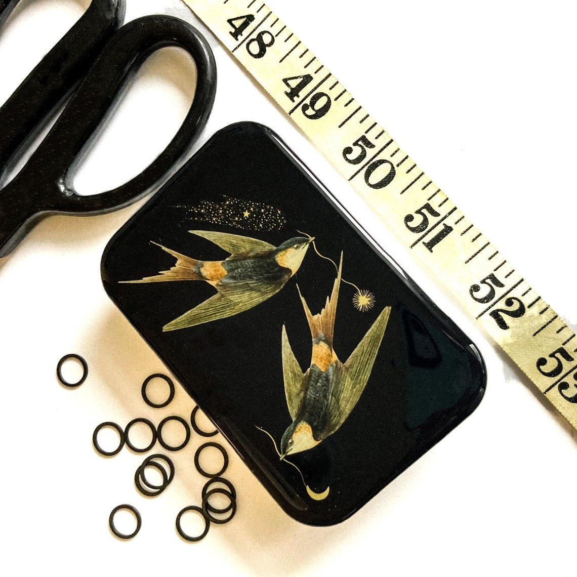 Aufbewahrungsdose / Schwalbe