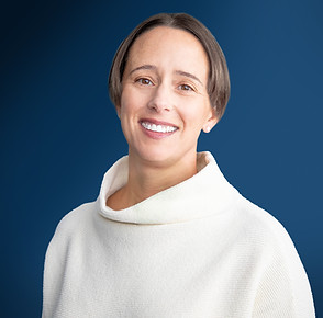 Julia Dewey.jpg