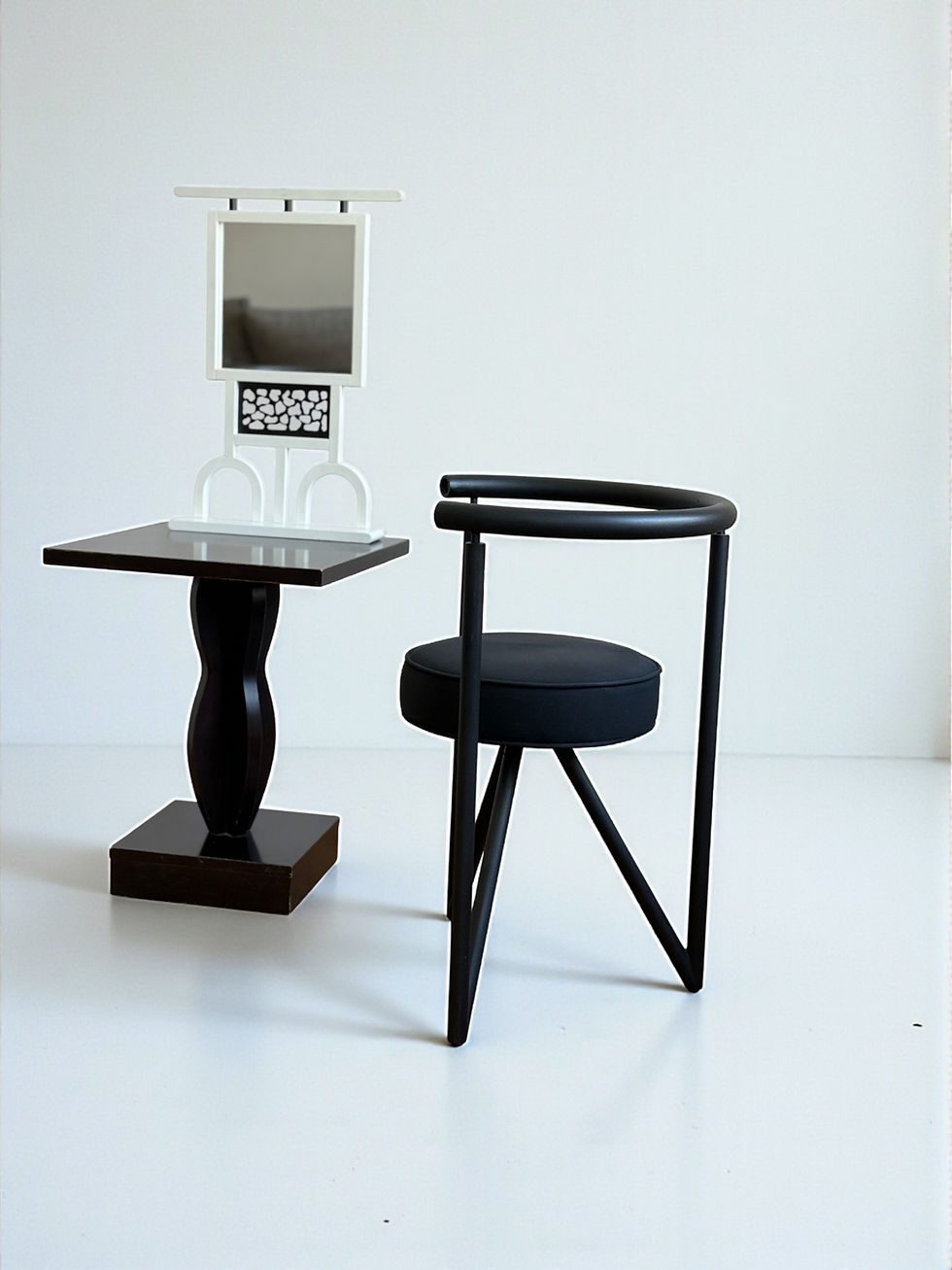 Miniature : Miroir mural — George Sowden — Memphis Milano / La Donna, 1986