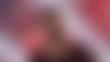 Jorge brilha em sua carreira solo e encanta público com recepção calorosa em shows.