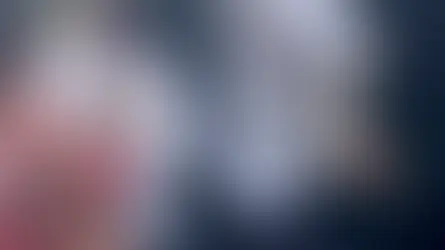 Cauã Reymond surpreendeu a equipe nos bastidores ao chegar com o celular imerso em um pote de arroz.