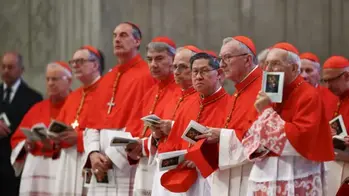 Novo papa pode ser eleito até os dias 8 ou 9 de maio.
