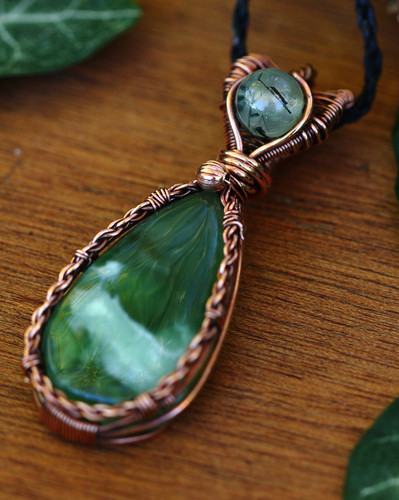 Pendentif En Or 18 Carats Avec Jade Noir Ovale Et Rondelles De Rubis - Pour Femme - Neuf Avec étiquettes