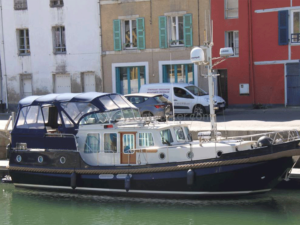 Linssen 40 AC Twin (2).gif