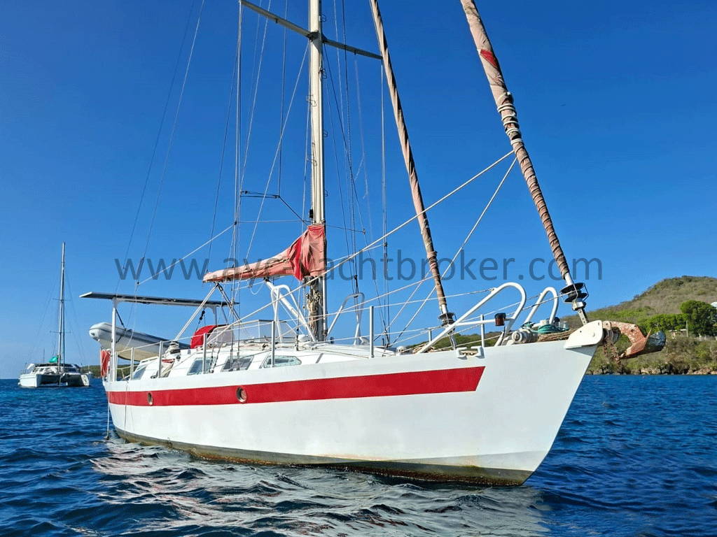 AdventureYachtClub-MetaOutreMer37CC-001.gif