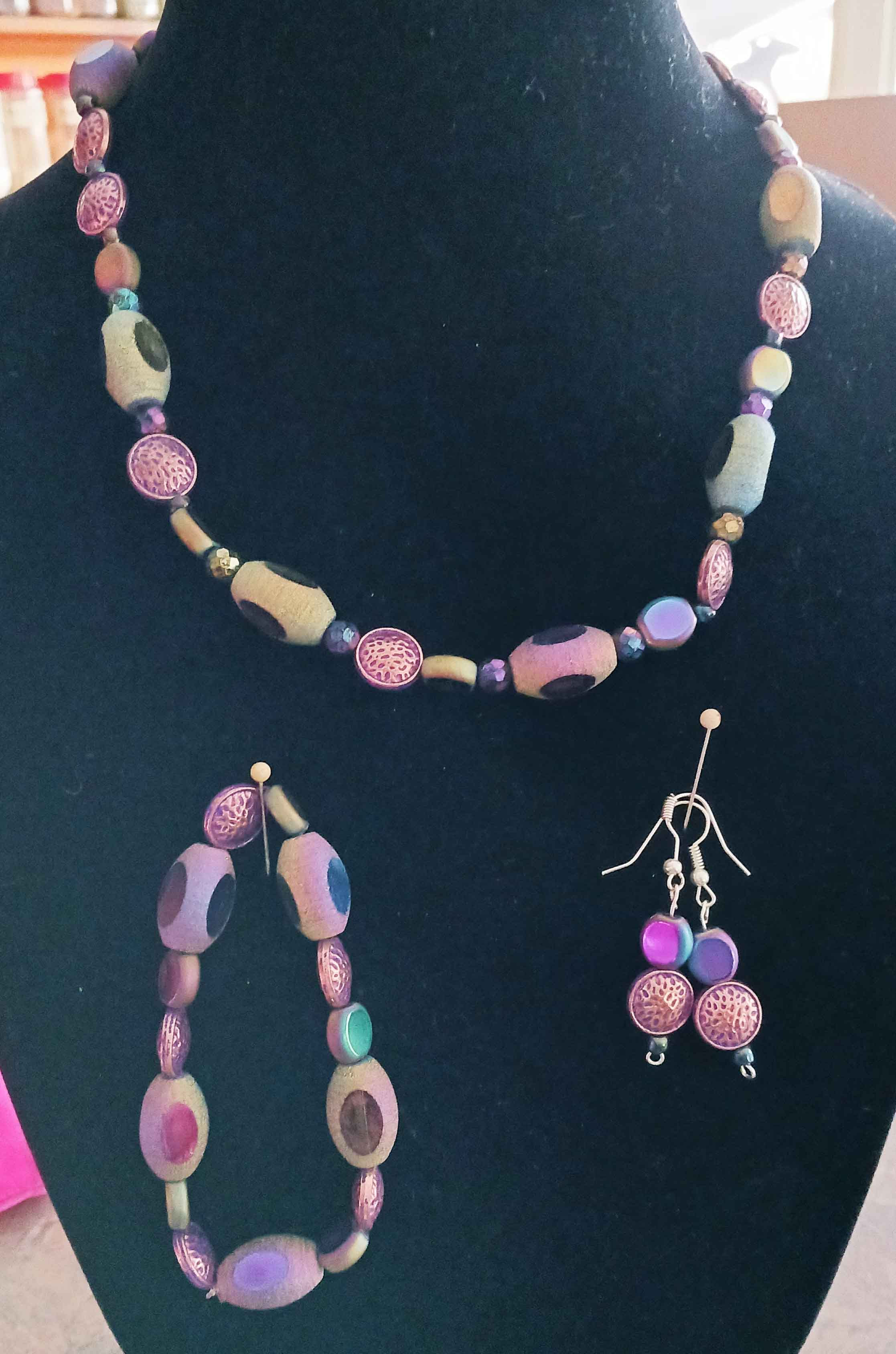 Hues of Purple Necklace Set