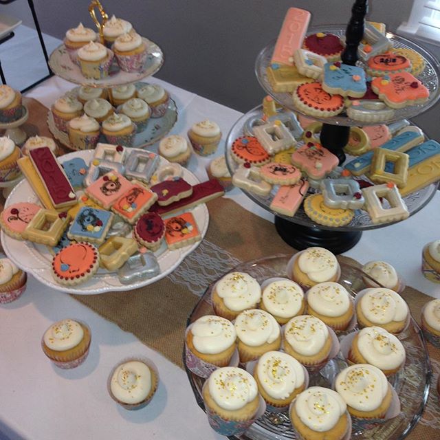 #sugarcookies #cupcakes