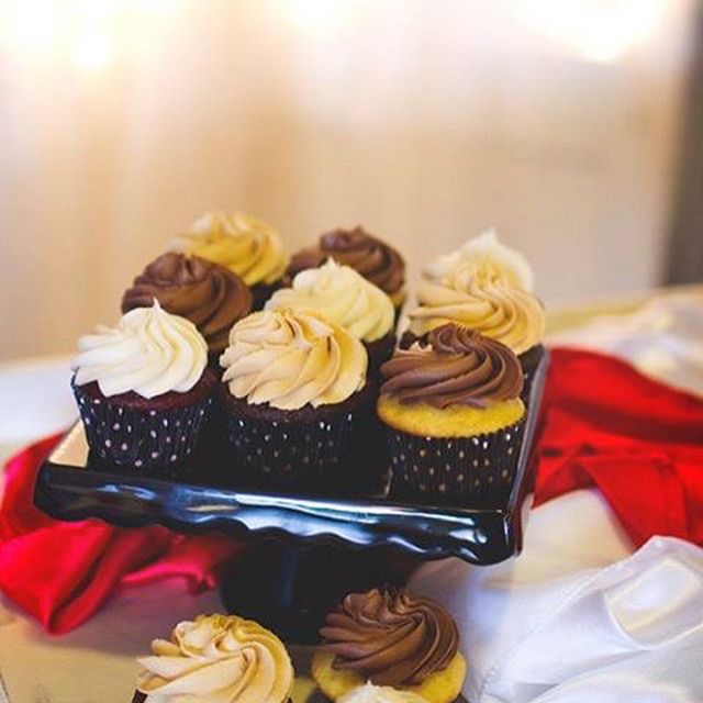 #weddingcake #cupcakes