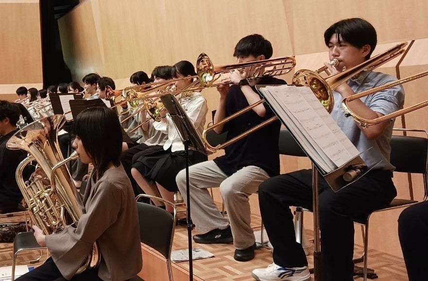 【吹奏楽団】中高生との合同練習を実施しました