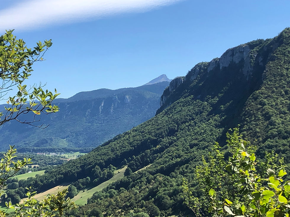 108 Le Moucherotte apparaît en montant