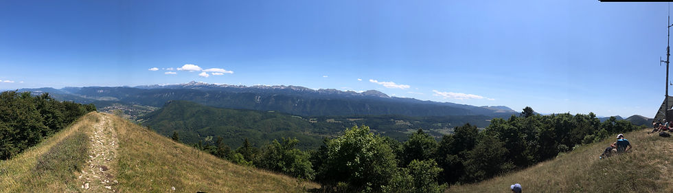 113 Grand panoramique vers l'est du Vercors