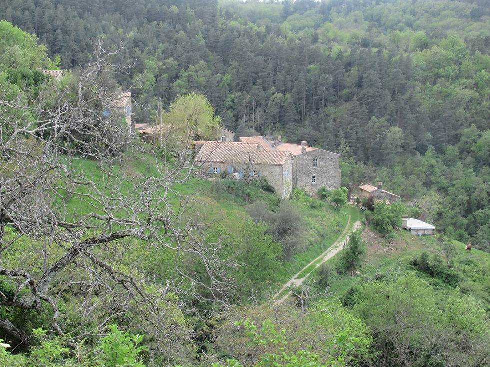 13 Le hameau de Burg