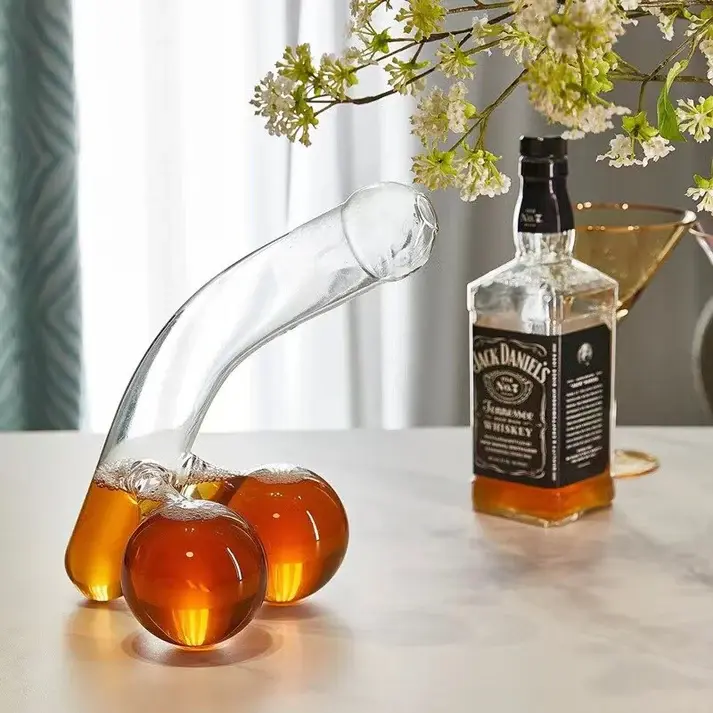 Miniature : Décanteur à vin en forme de pénis - cadeau original top ventes