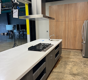 comm kitchen.HEIC