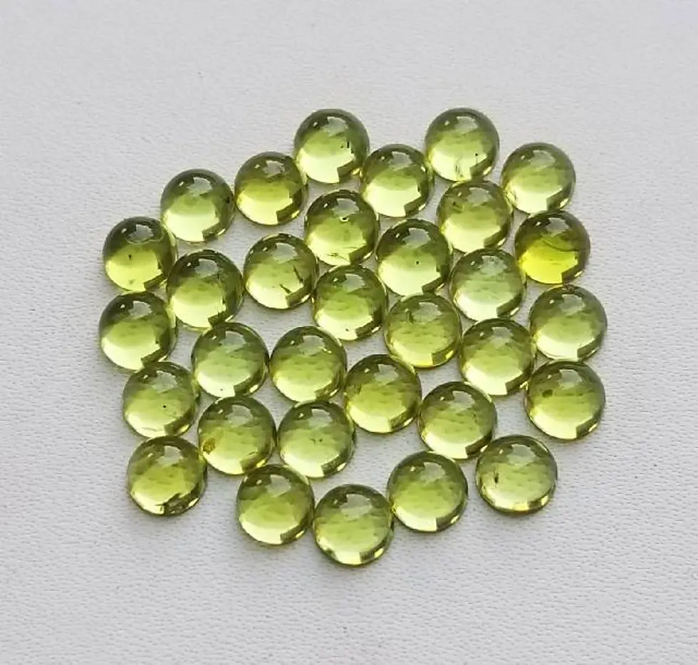 Thumbnail: Peridot, Cabochon
