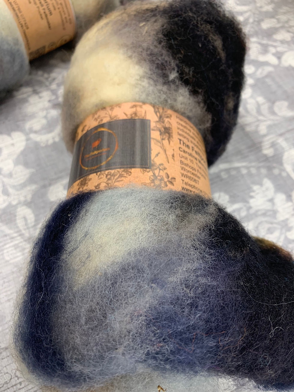 Thumbnail: Hand dyed Finnsheep batt 053