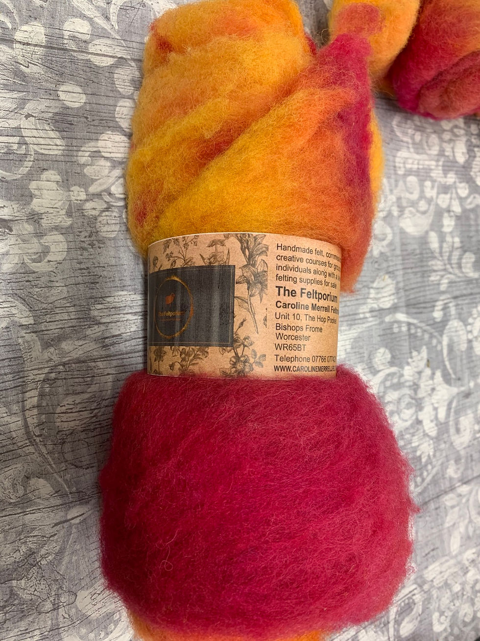 Thumbnail: Hand dyed Finnsheep batt 075