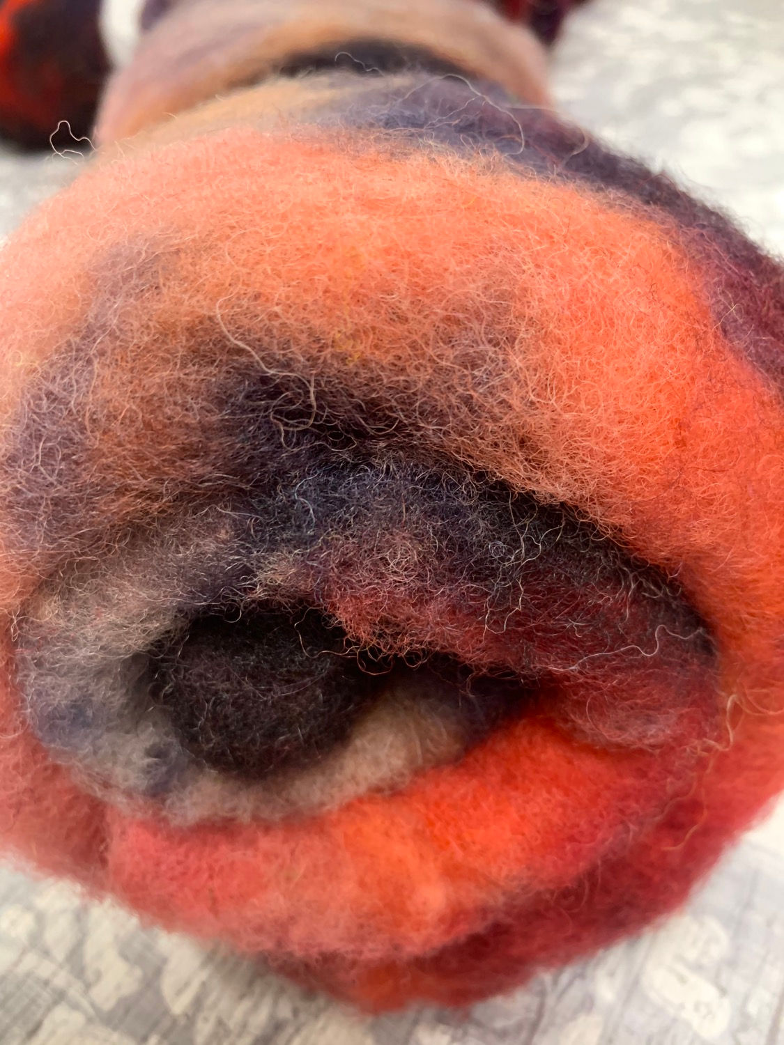 Hand dyed Finnsheep batt 080