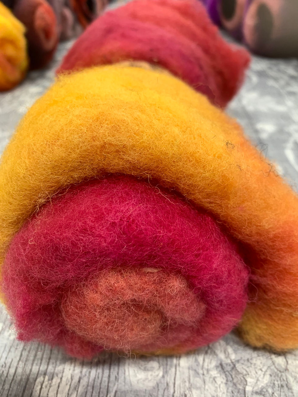 Hand dyed Finnsheep batt 076