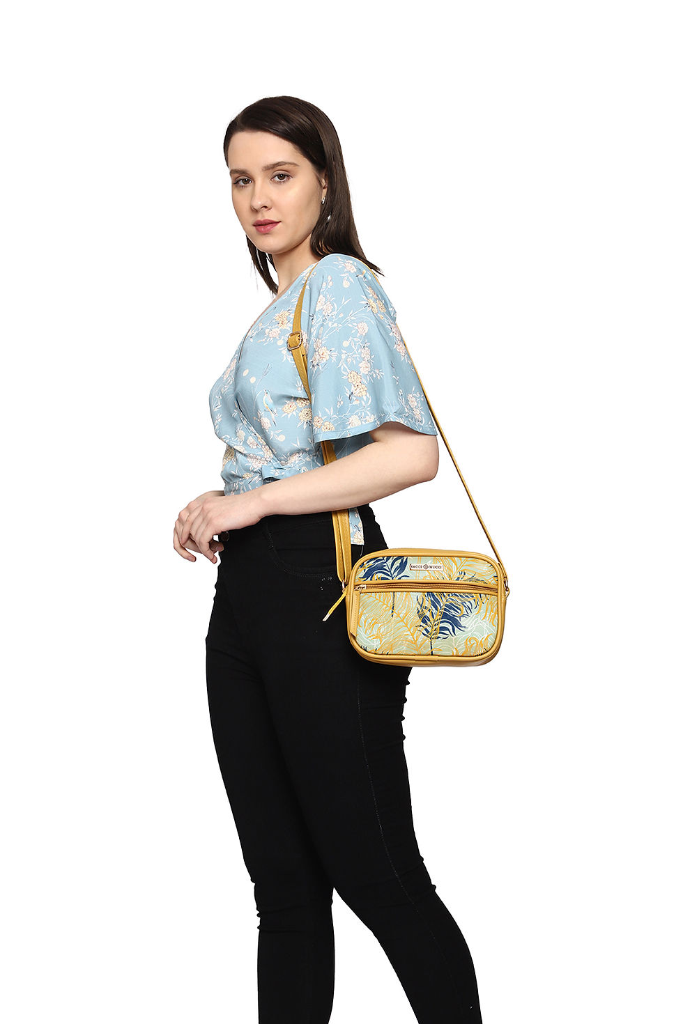 الصورة المصغرة: Sacci Mucci Boxy Sling bag