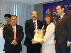 32401_566267753389016_1313948616_n