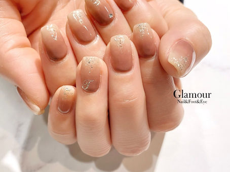 【高松市ネイル&マツエクサロン】グラデーションネイル×フラットラッシュ