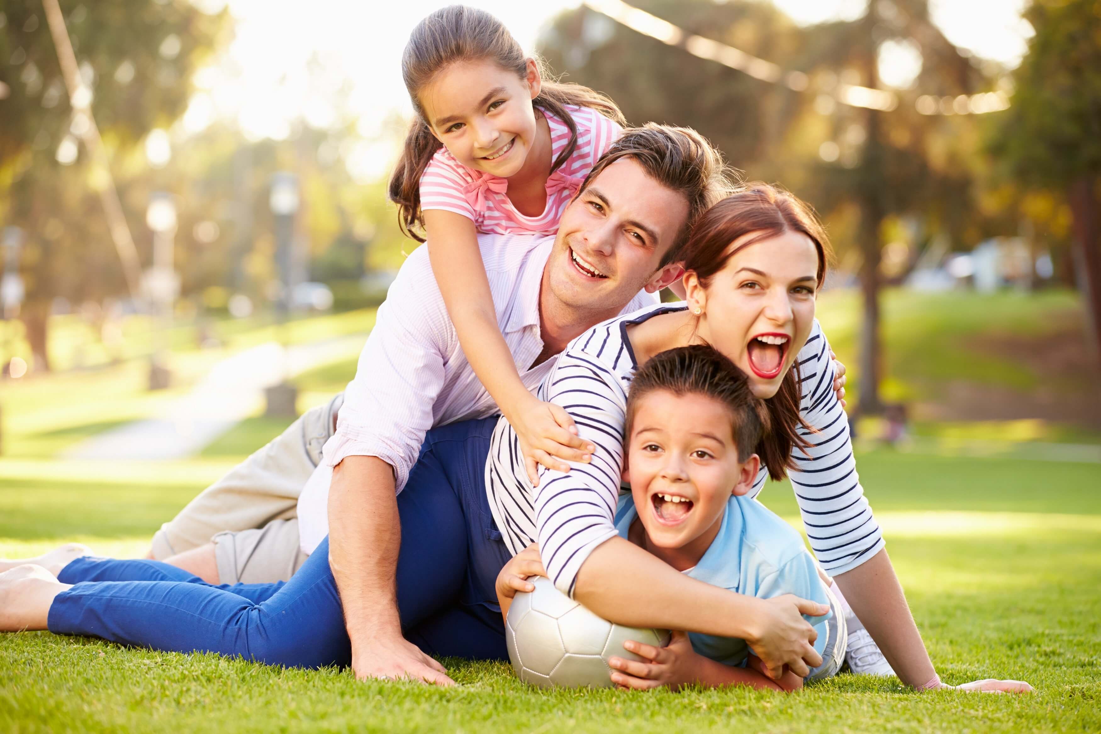 La Familia Piedra Angular En La Sociedad