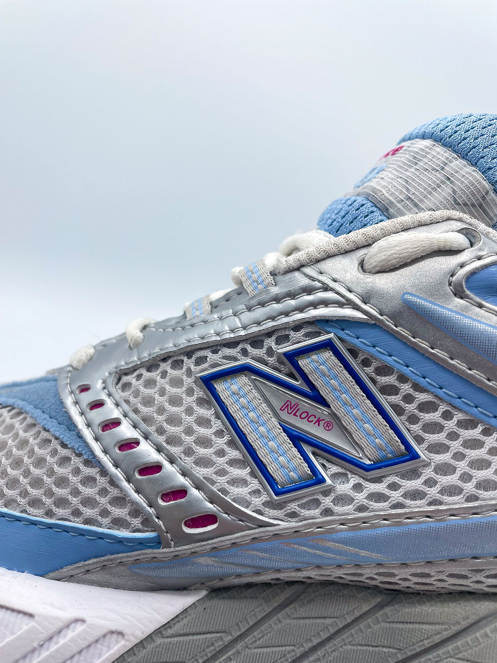Miniaturbild: New Balance 768 
