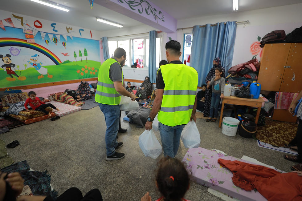 Gaza - Hot Meal distribution