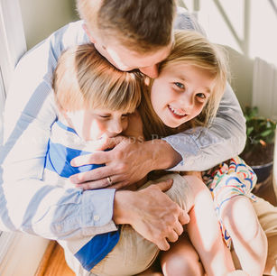 A sunny & joyful at-home family session | Charlottesville Family Photographer