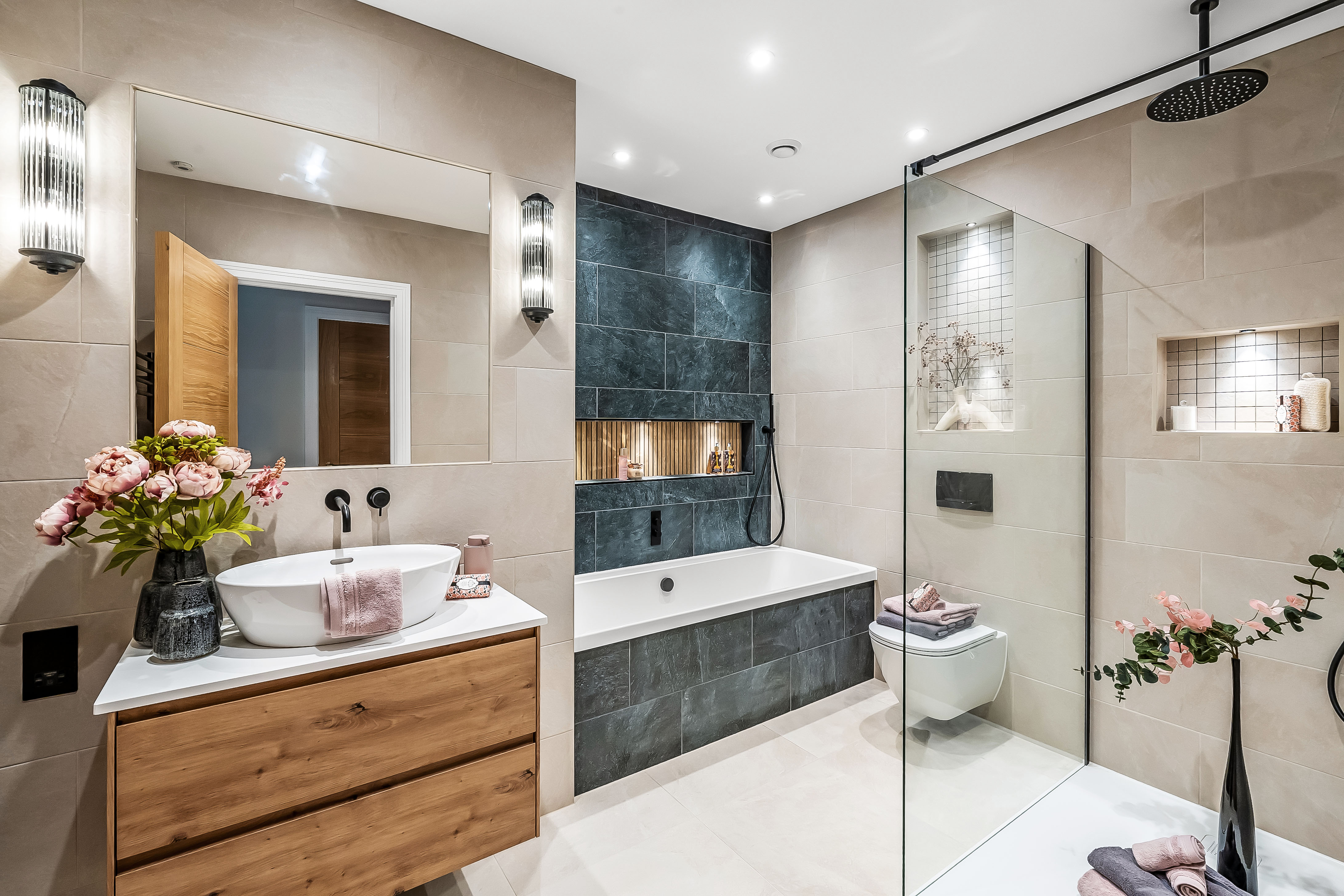 Bathrooms by GLR