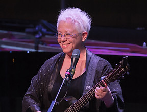 21.-2016-02-05-16-Lincoln-Center-KevinYatarola_KEY1929-768x847.jpg