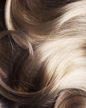 blondes Haar