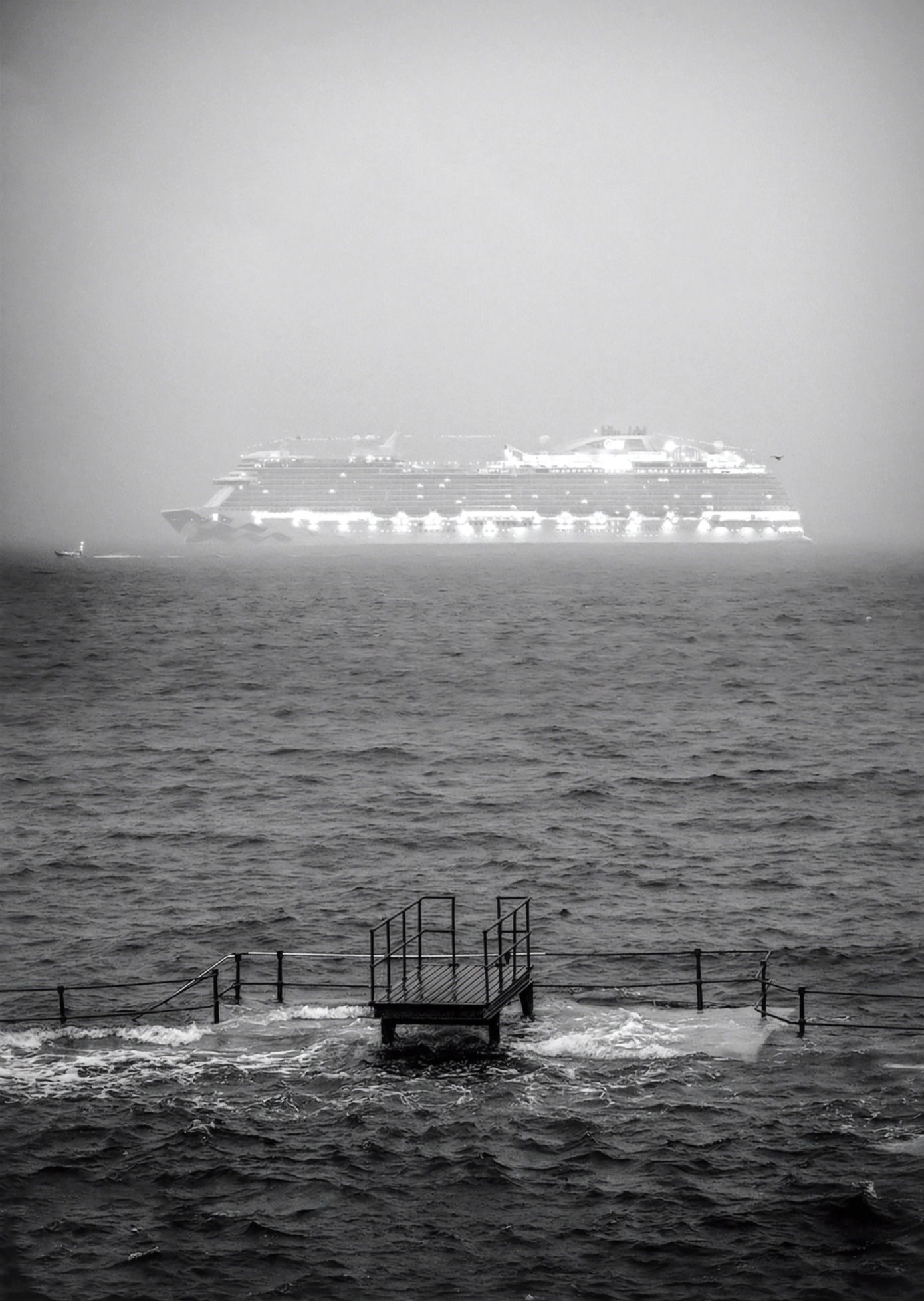 Z63994 - Bad Weather & Cruise Ship Passing The Diving Board at Vallette Bay