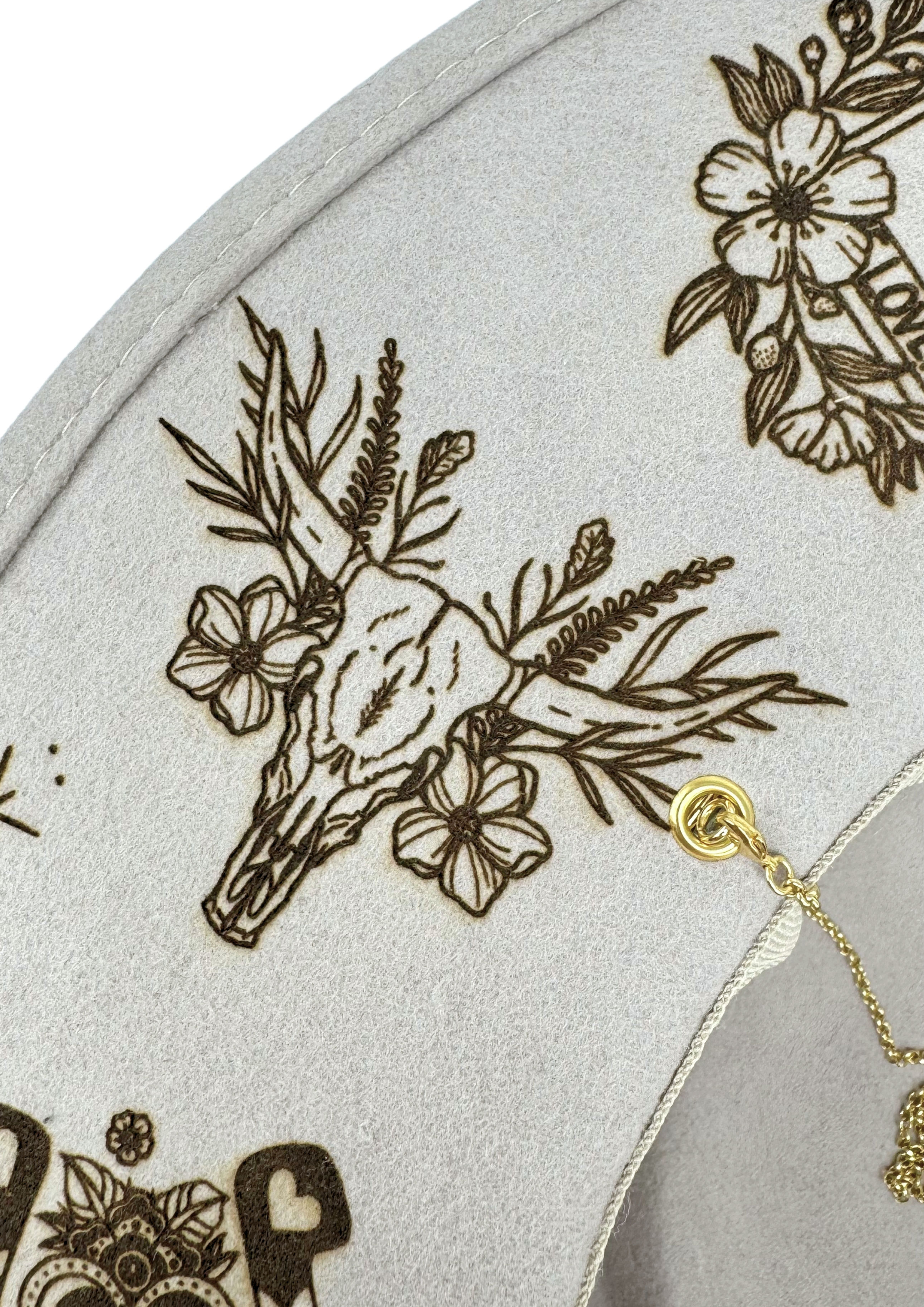 Tattoo Crâne Buffle fleuri