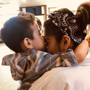Kiss!