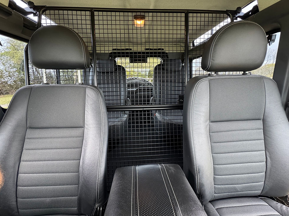 Thumbnail: Land Rover Defender 90 2.4 TDCi XS
