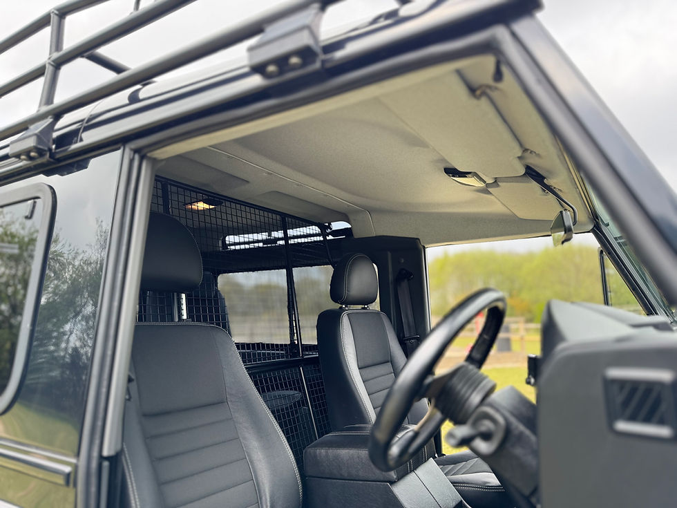 Thumbnail: Land Rover Defender 90 2.4 TDCi XS