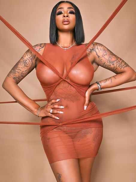 DeSha Apparel Is A Local Women’s Clothing Boutique In Memphis TN, Owned By Lela DeSha.. 