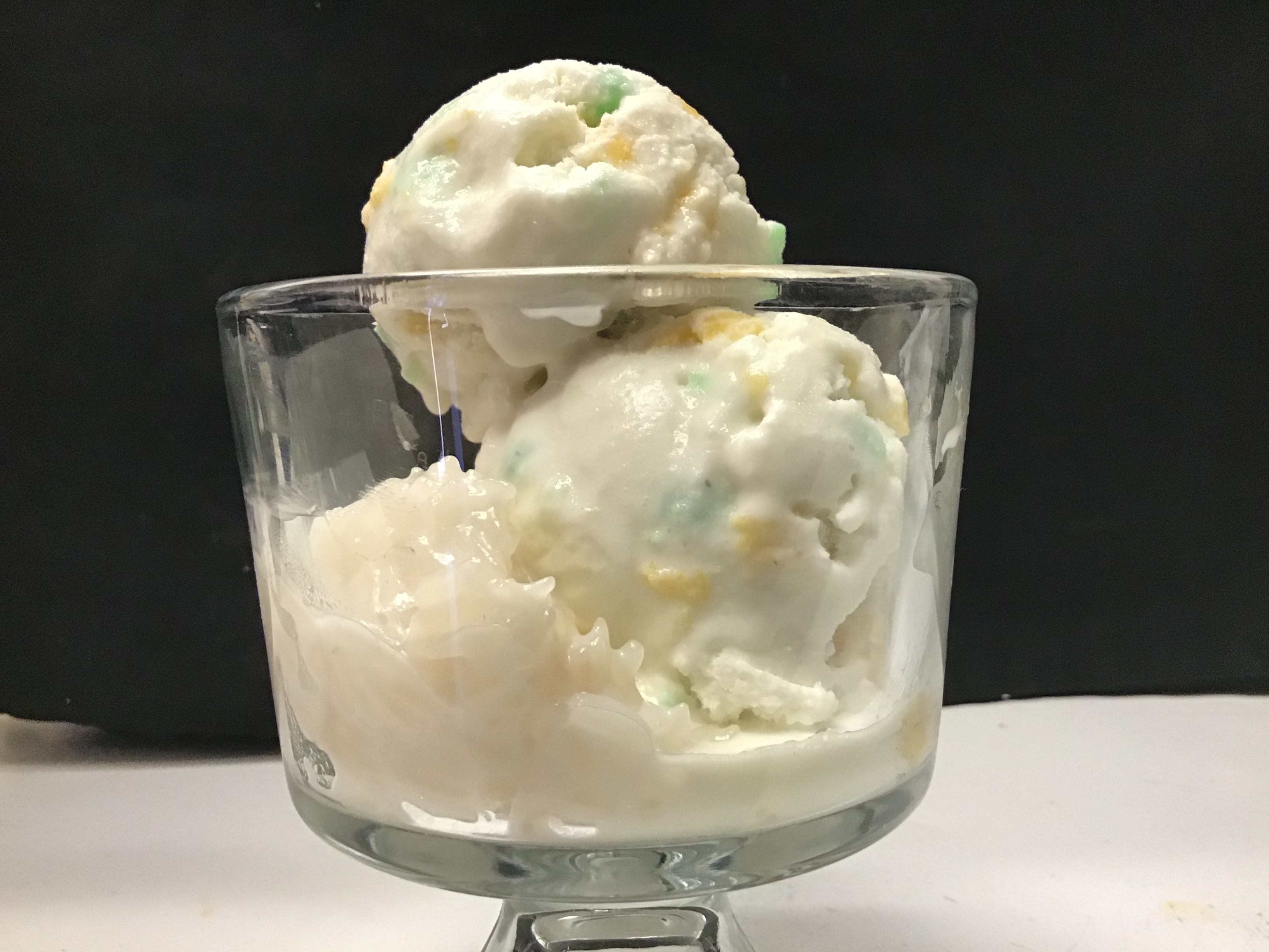 Coconut Ice Cream with Sticky Rice