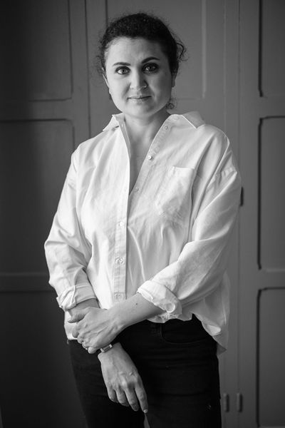 Le Dr Alexandra ARFI est une gynécologue spécialisée dans les pathologies de la vulve et et les troubles s'y rapportant.
