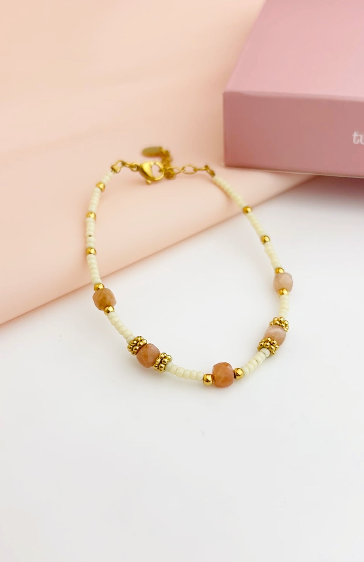 GALILEA BEIGE  · Pulsera  Bolitas