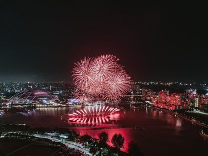 Ushering in 2026? Where to Watch New Year’s Eve Countdown Fireworks in Singapore 2025: Longest Fireworks Display at The Kallang