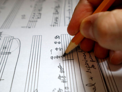 Composição Musical: O Maior Ato Criativo? Reflexões Sobre os Desafios de Compor