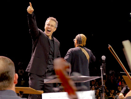The Role of the Music Director Throughout an Orchestral Project